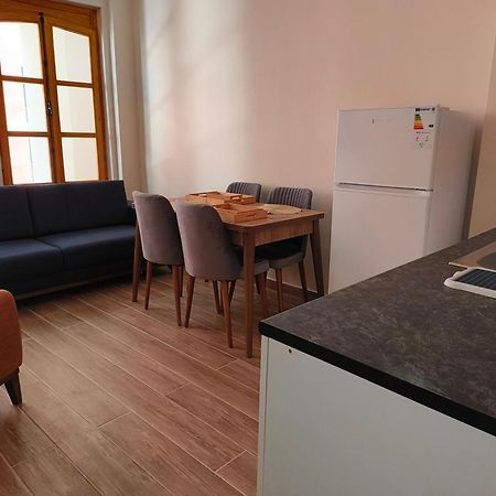 Majestik Hotel Istanboel Buitenkant foto