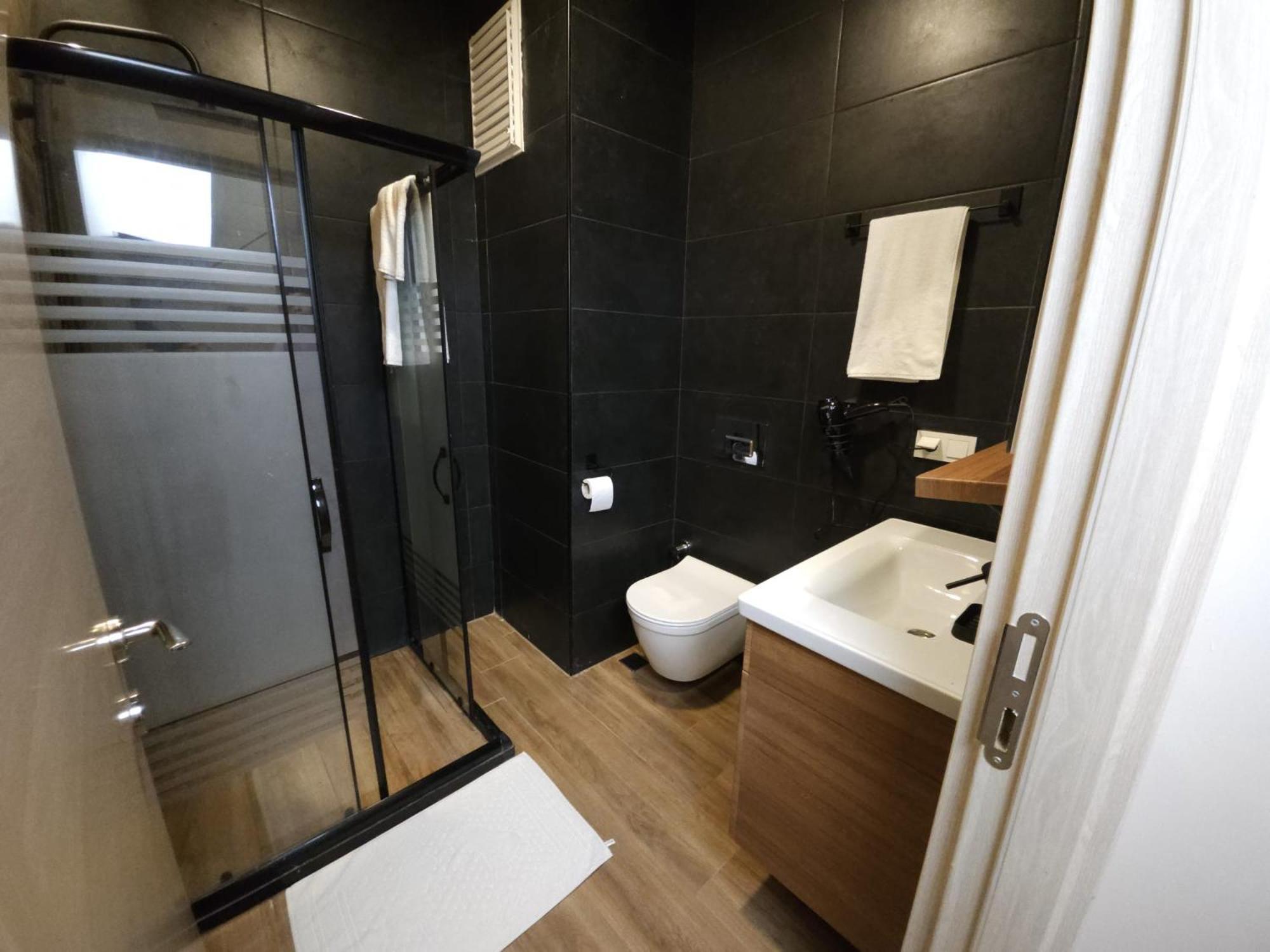 Majestik Hotel Istanboel Buitenkant foto