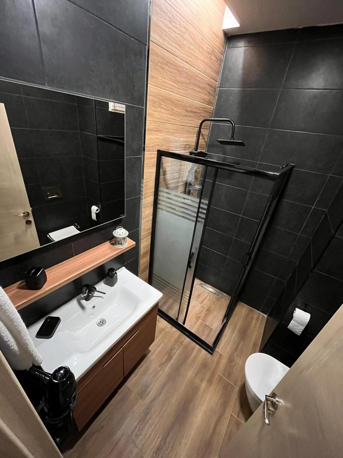 Majestik Hotel Istanboel Buitenkant foto